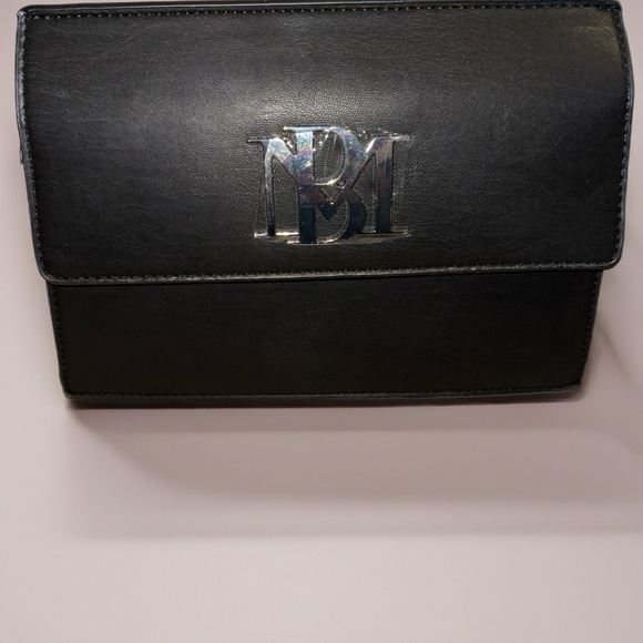 Badgley Mischka Jewel Bow Crossbody Bag Black Gold Logo Satchel NWT - Picture 4 of 6